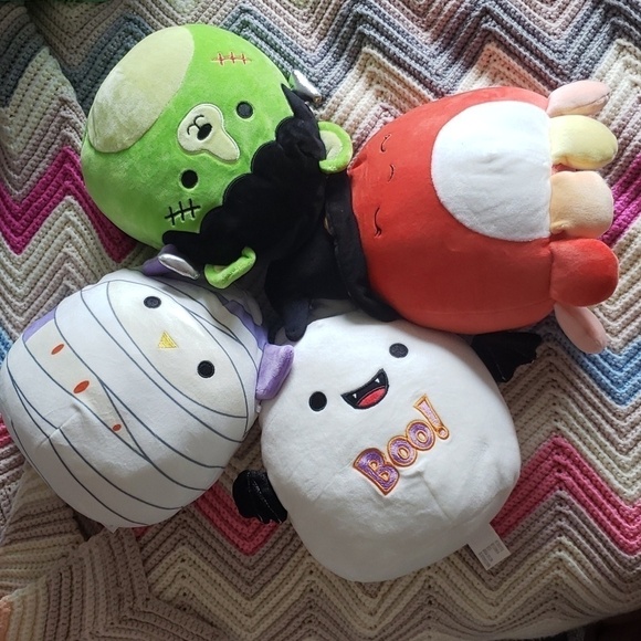 SQUISHMALLOWS Halloween 2021 4 pack - Picture 1 of 7